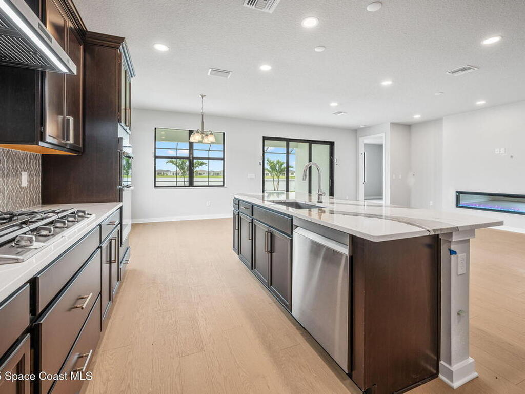 2823 Burnham Lane, Melbourne, FL 32940
