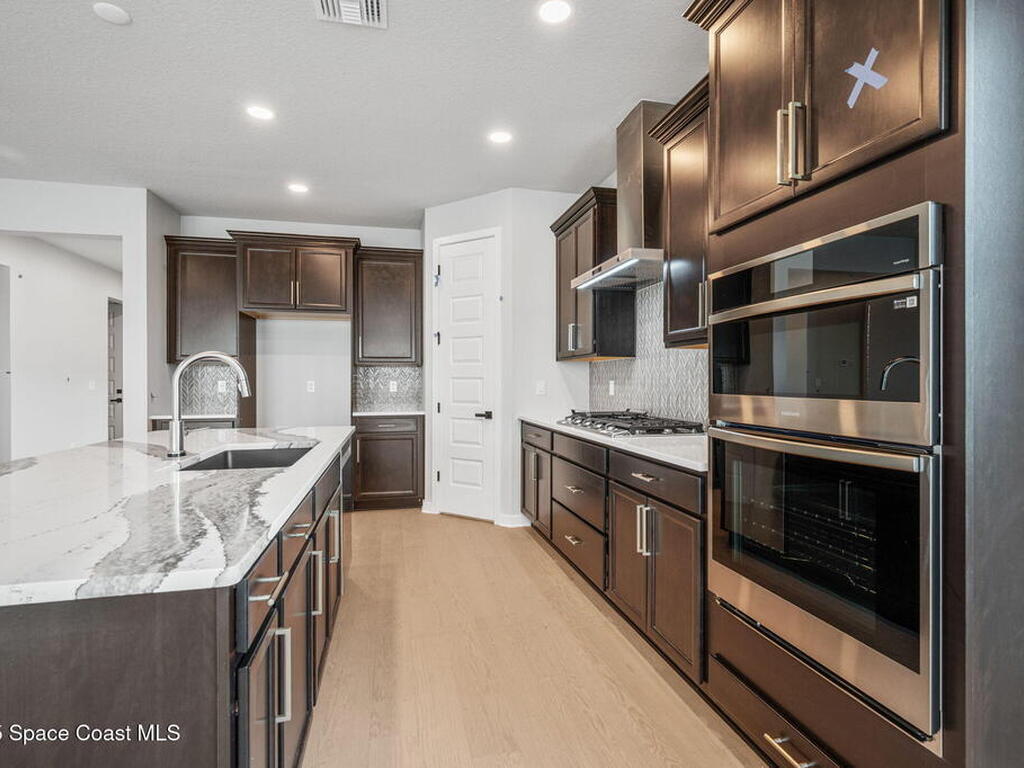 2823 Burnham Lane, Melbourne, FL 32940