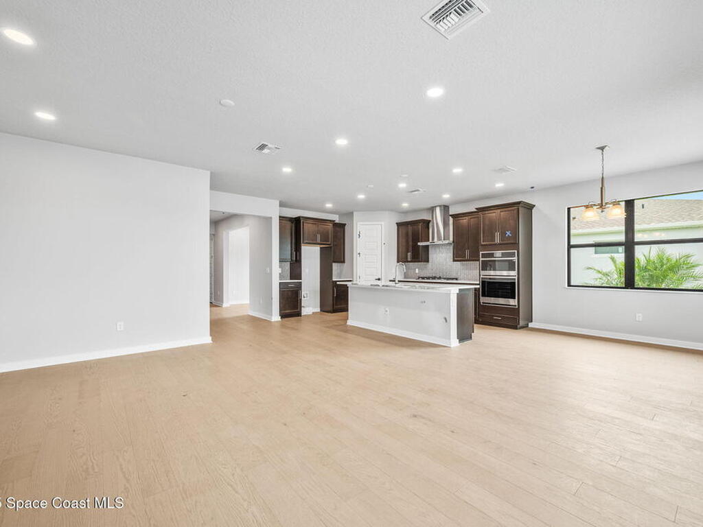 2823 Burnham Lane, Melbourne, FL 32940