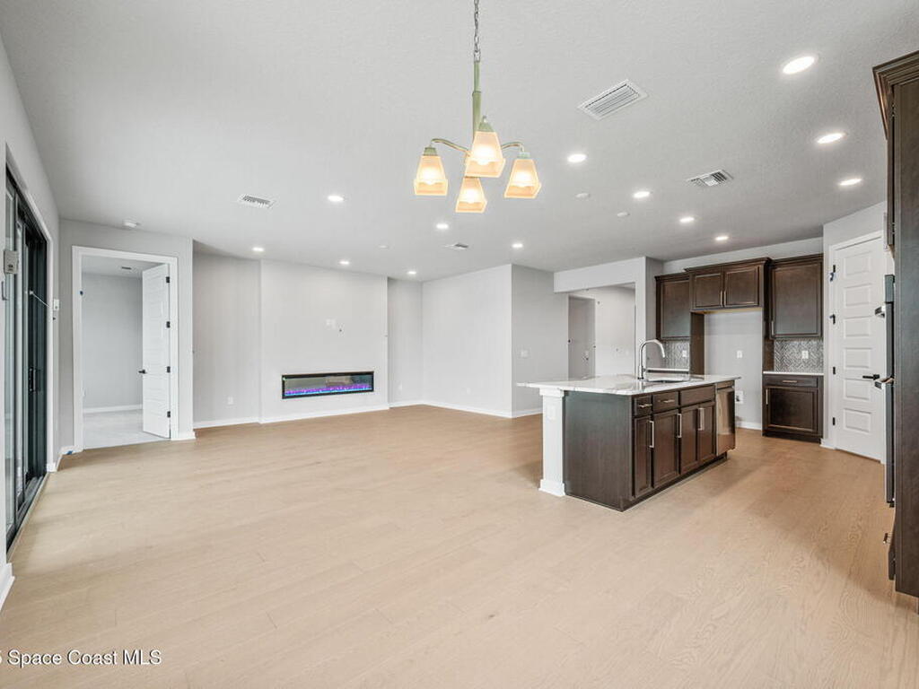 2823 Burnham Lane, Melbourne, FL 32940