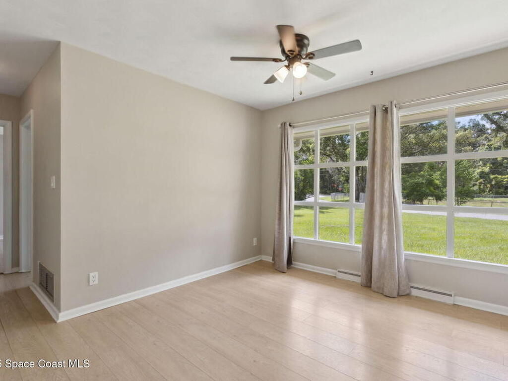 2541 Parkway Drive, DeLand, FL 32720