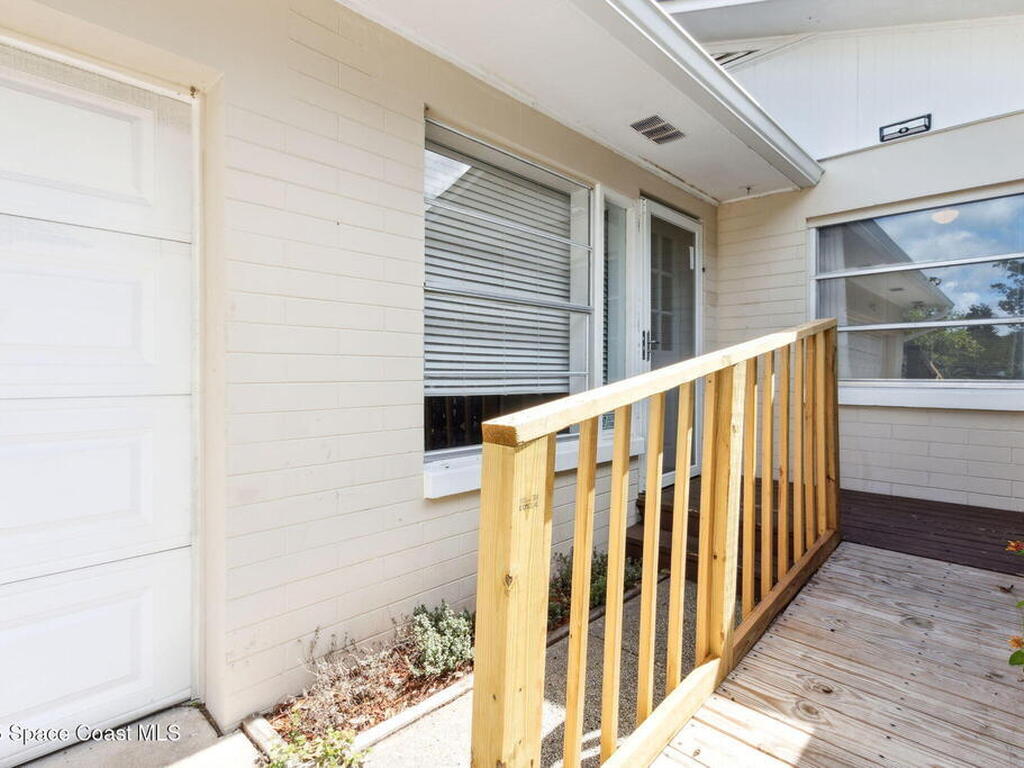 2541 Parkway Drive, DeLand, FL 32720