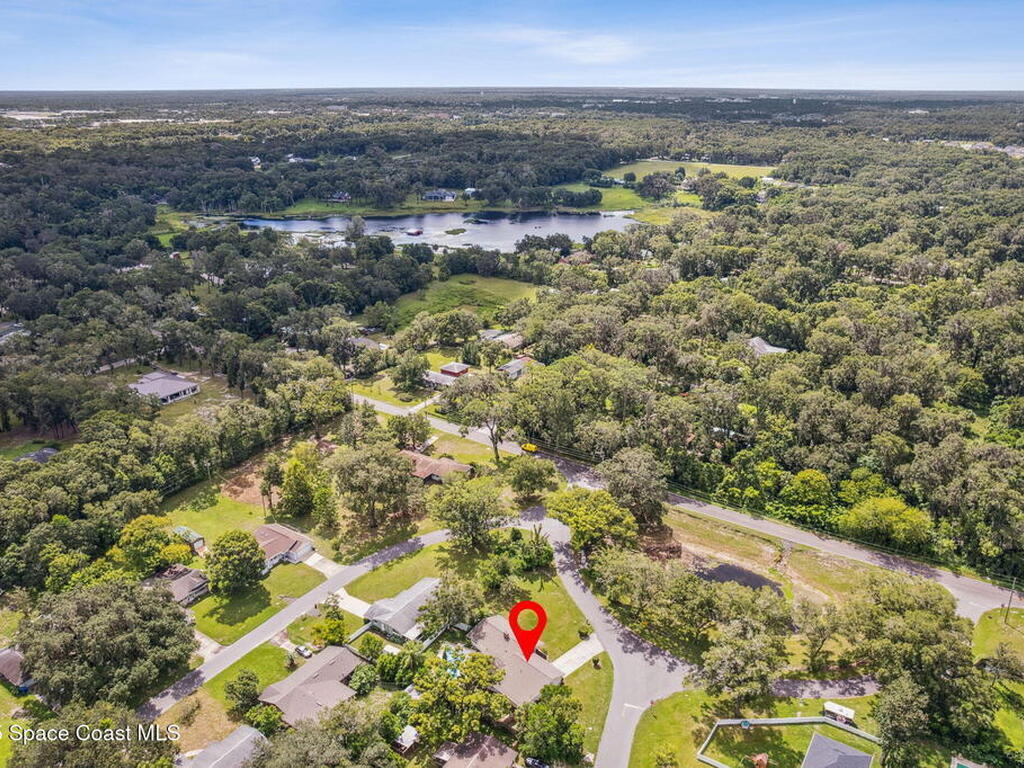 2541 Parkway Drive, DeLand, FL 32720
