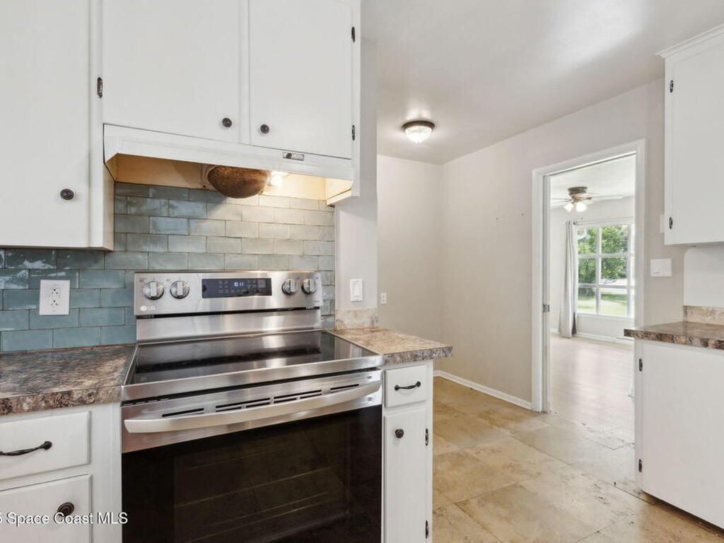 2541 Parkway Drive, DeLand, FL 32720
