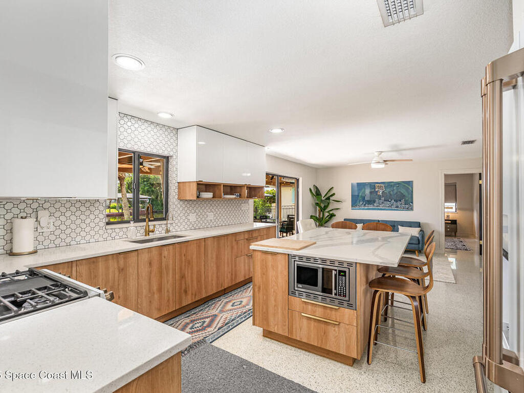 56 Yacht Haven Drive, Cocoa Beach, FL 32931