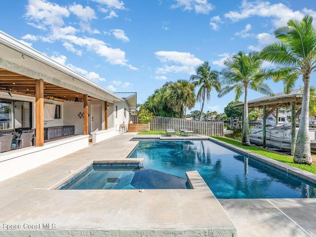 56 Yacht Haven Drive, Cocoa Beach, FL 32931