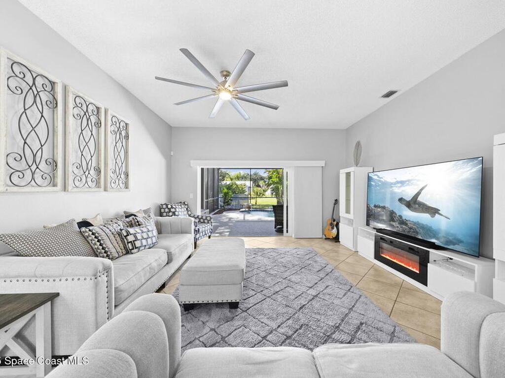 867 Villa Drive, Melbourne, FL 32940