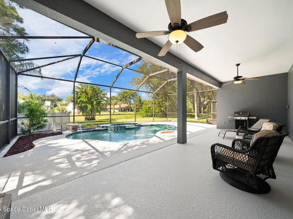 867 Villa Drive, Melbourne, FL 32940