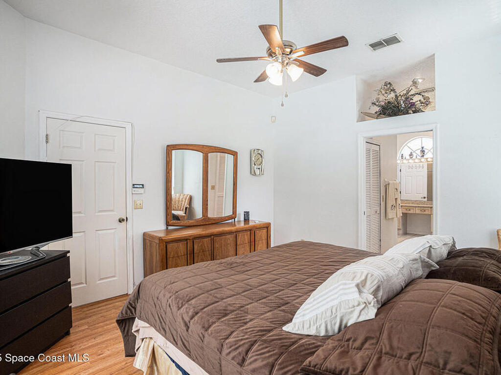 3817 Redwood Drive, Land O'Lakes, FL 34637