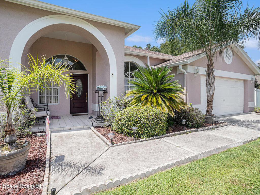 3817 Redwood Drive, Land O'Lakes, FL 34637