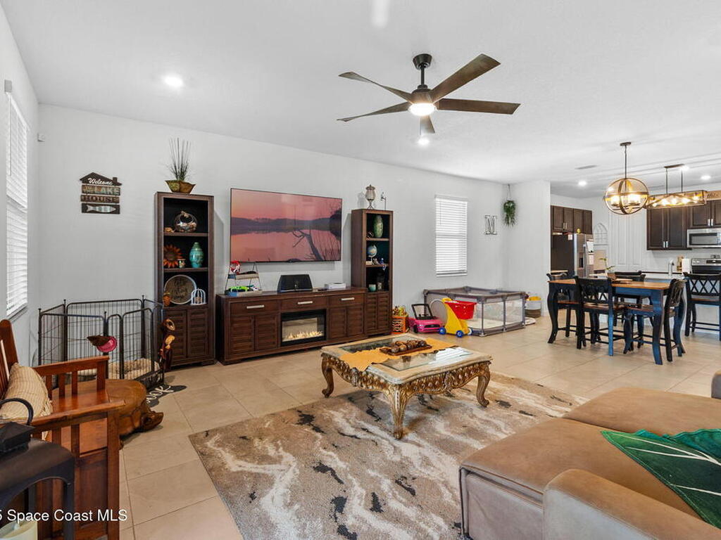 503 Veridian Circle, Palm Bay, FL 32907