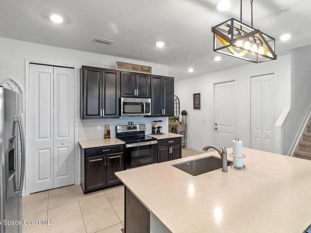 503 Veridian Circle, Palm Bay, FL 32907