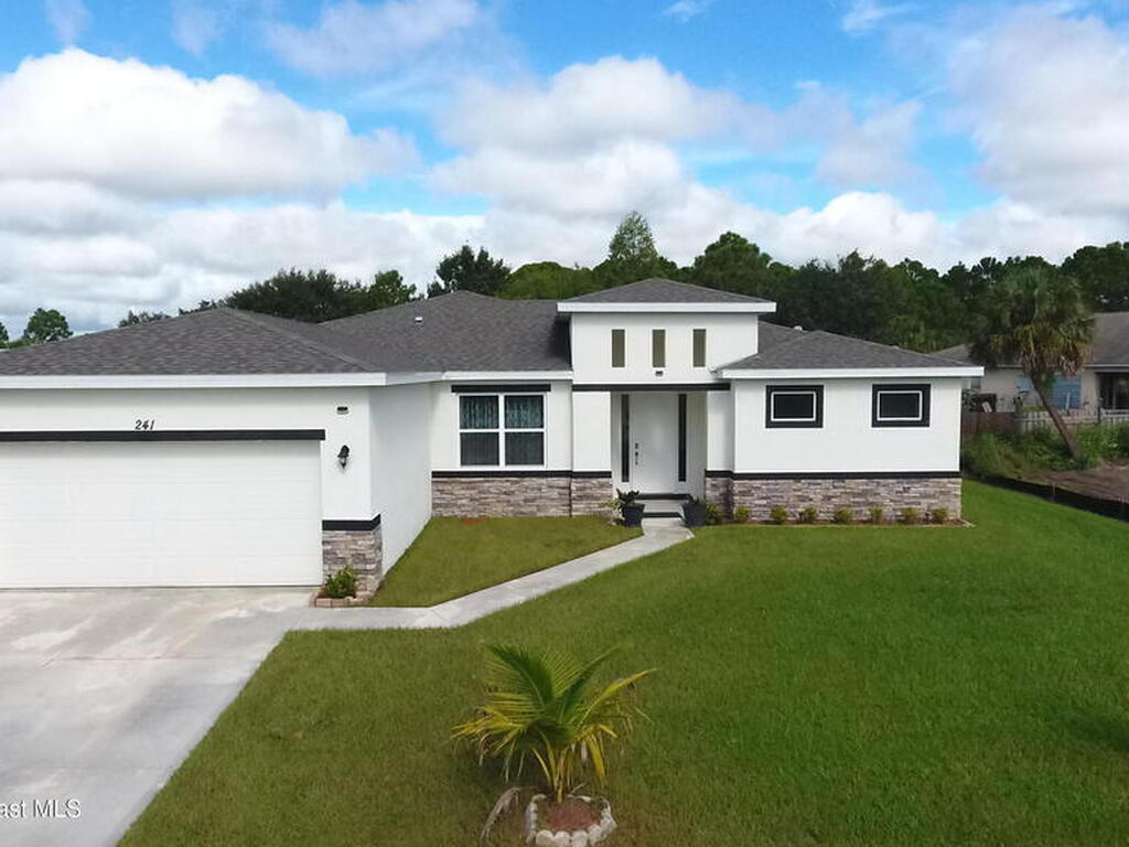 241 Saint Andre Boulevard, Palm Bay, FL 32908
