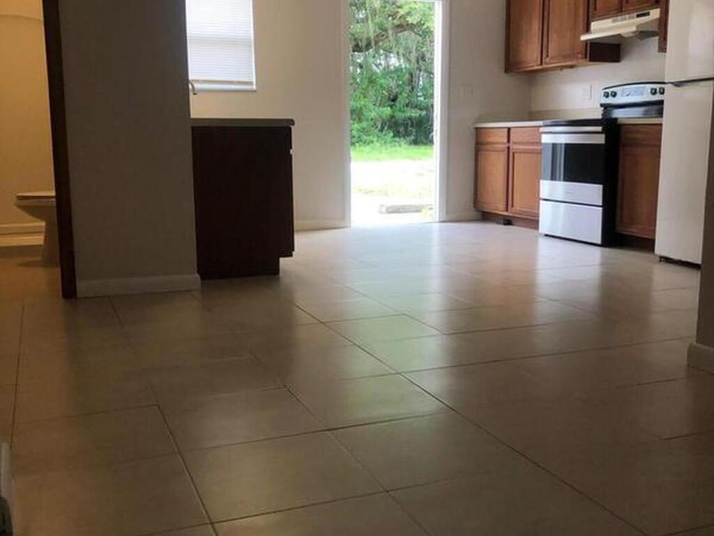 1539 Violet Avenue, Titusville, FL 32796