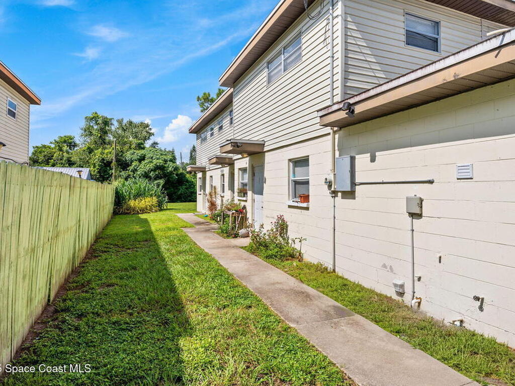 1539 Violet Avenue, Titusville, FL 32796
