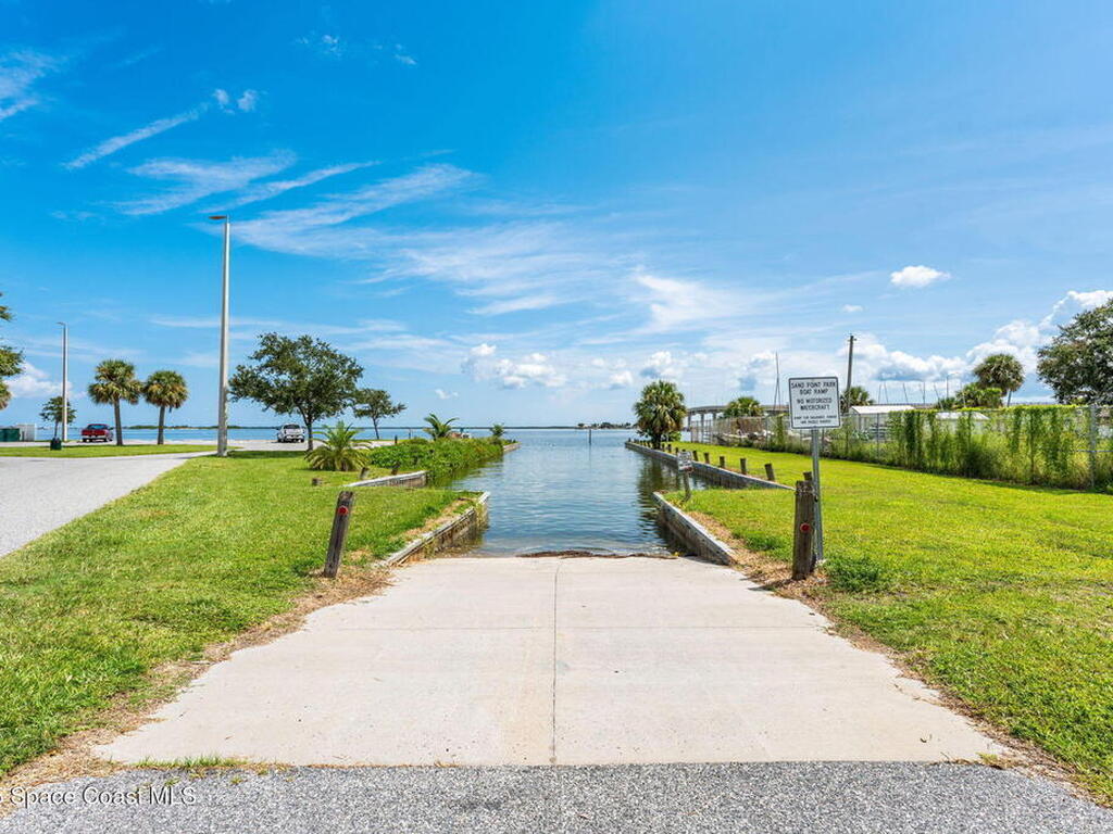 1539 Violet Avenue, Titusville, FL 32796