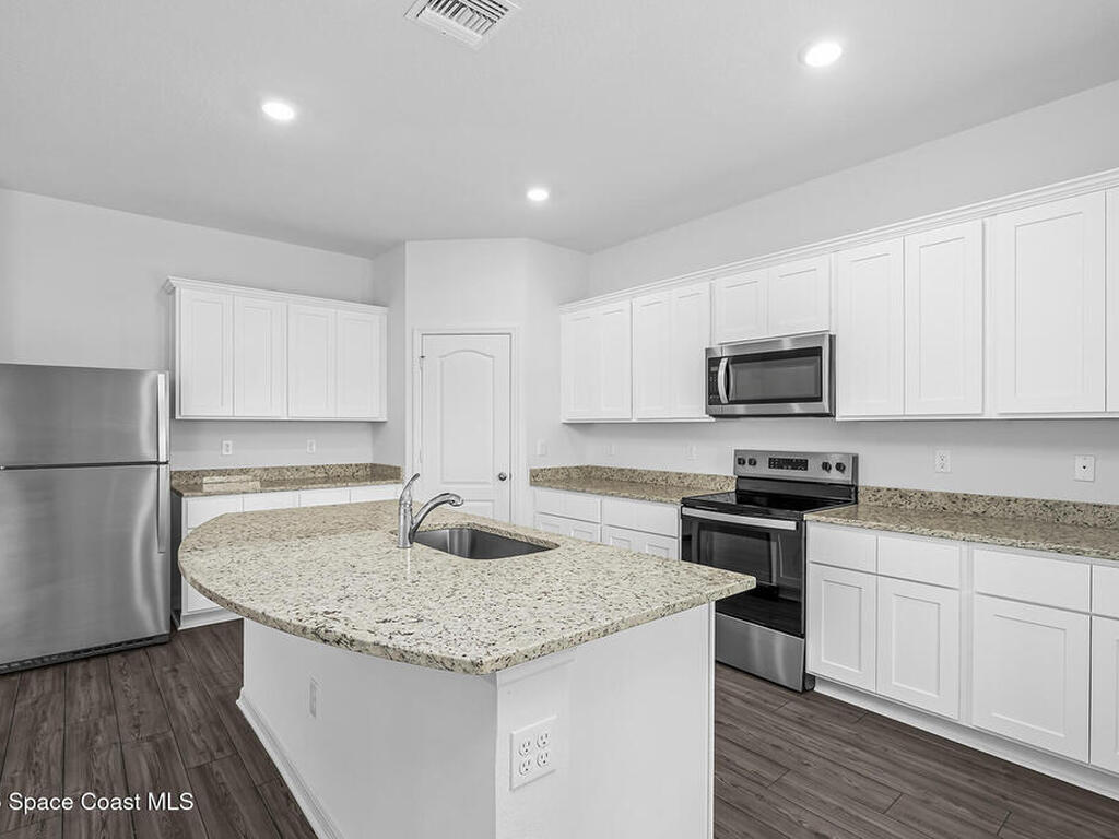 435 Olney Street, Palm Bay, FL 32908