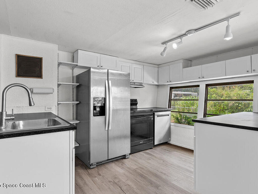 325 Marseilles Drive, Merritt Island, FL 32953