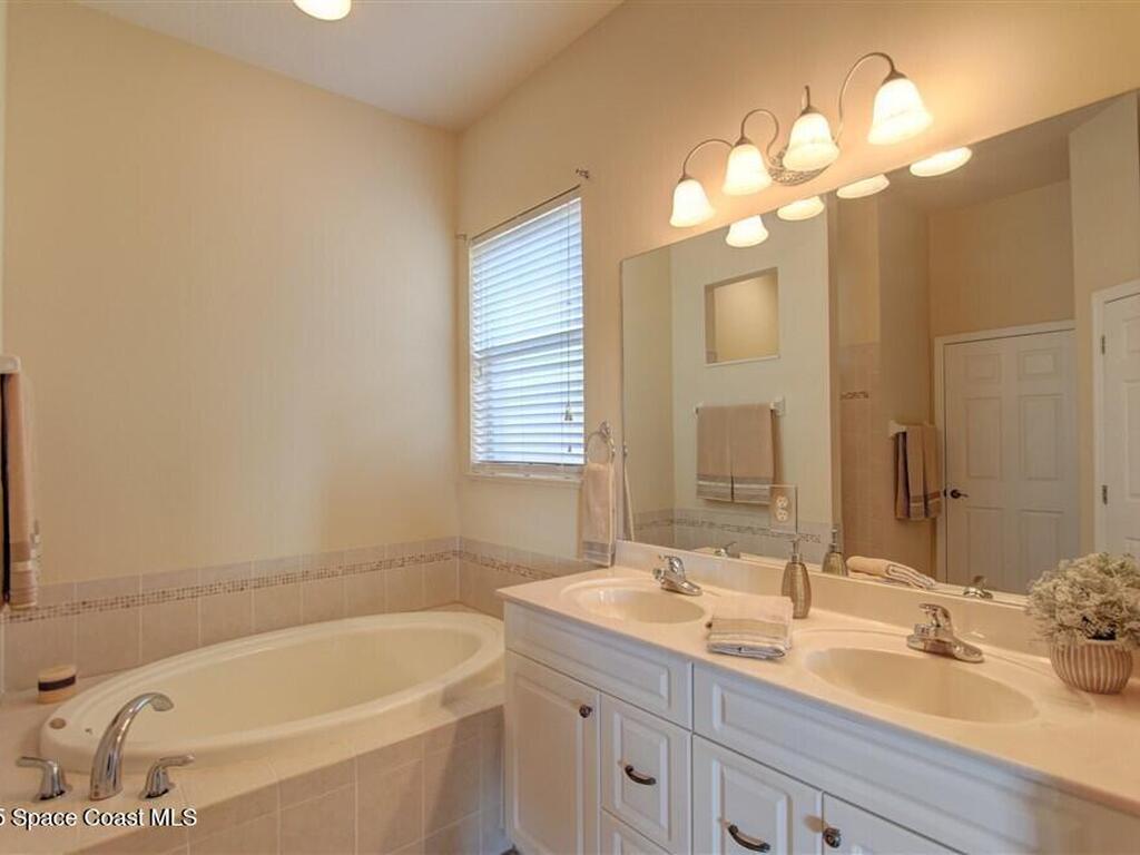 1175 Clubhouse Drive, Rockledge, FL 32955