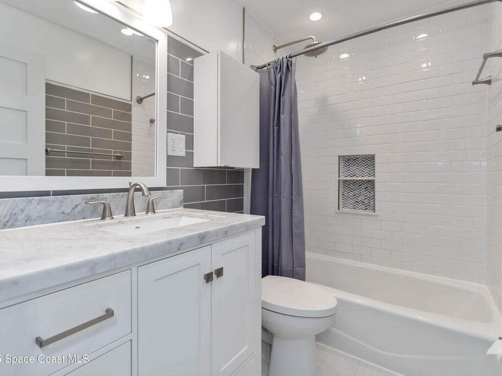 496 Tina Place, Merritt Island, FL 32952