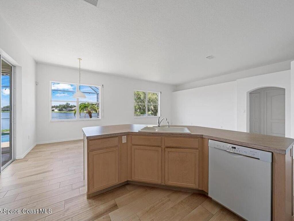 5790 Sheffield Place, Melbourne, FL 32940