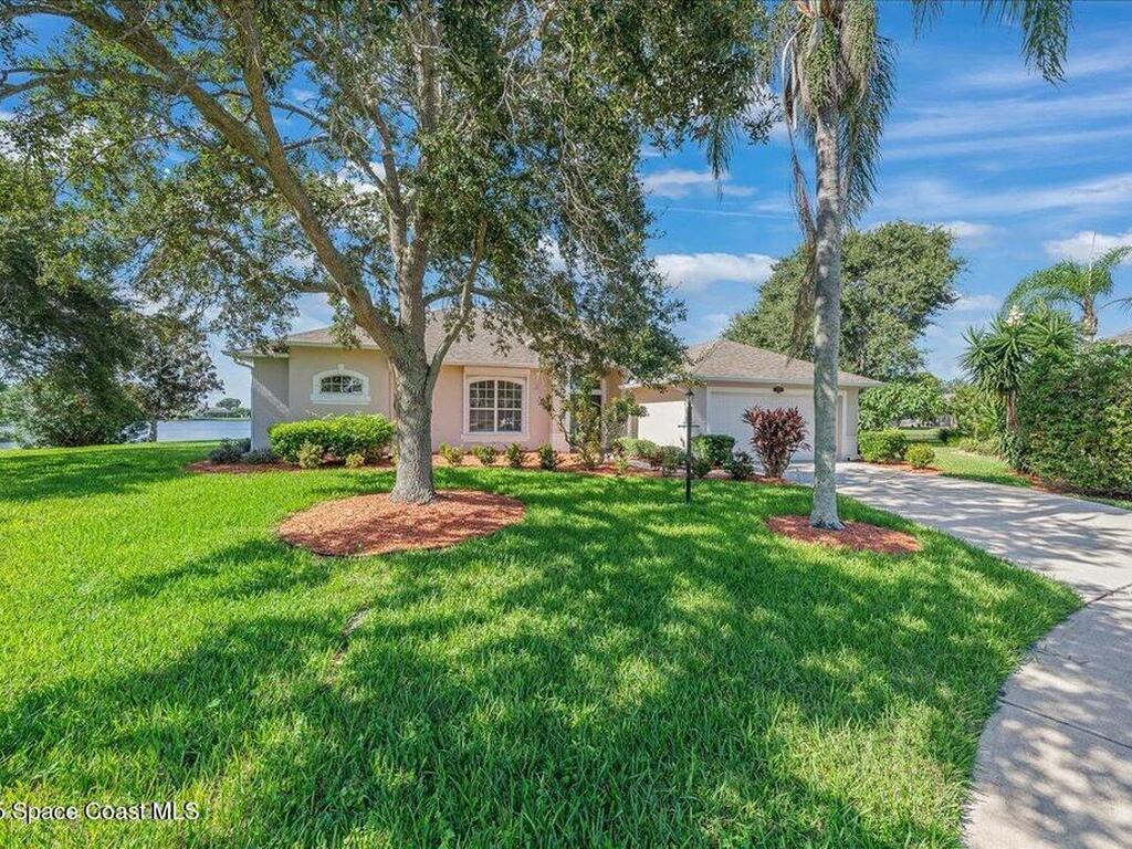 5790 Sheffield Place, Melbourne, FL 32940