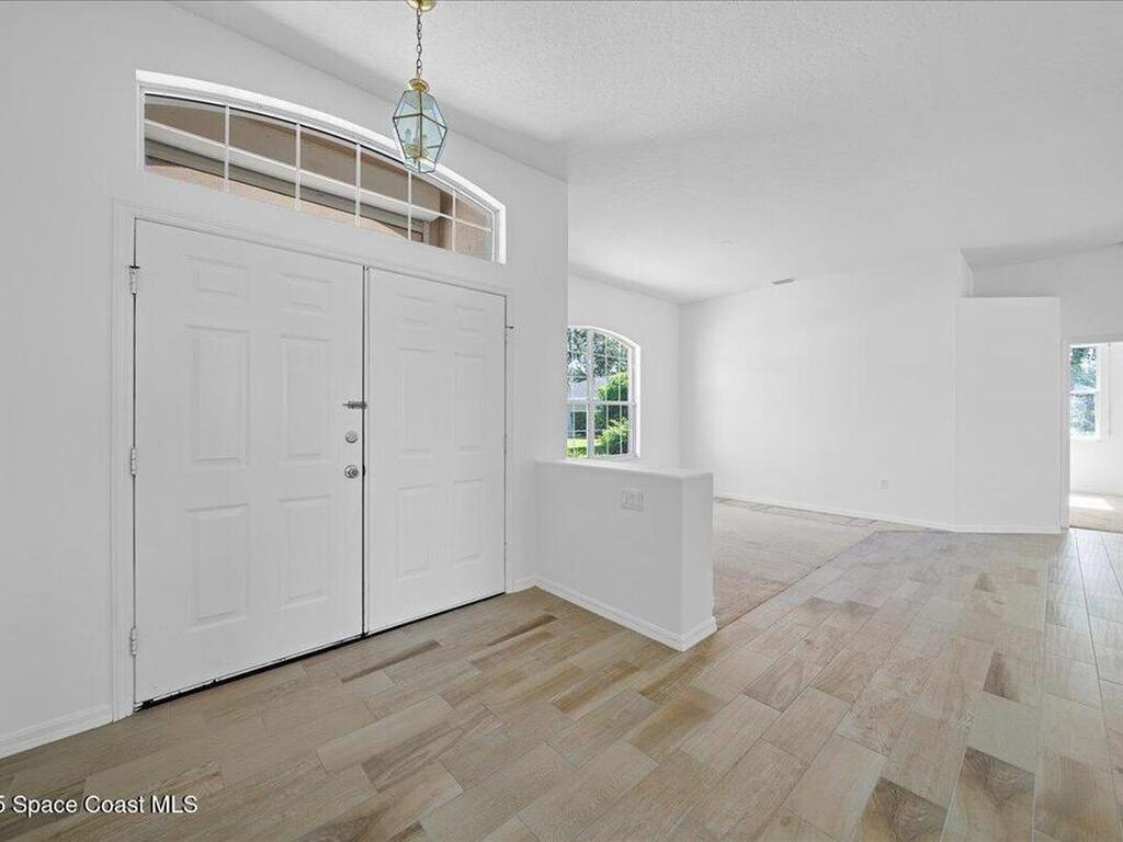 5790 Sheffield Place, Melbourne, FL 32940