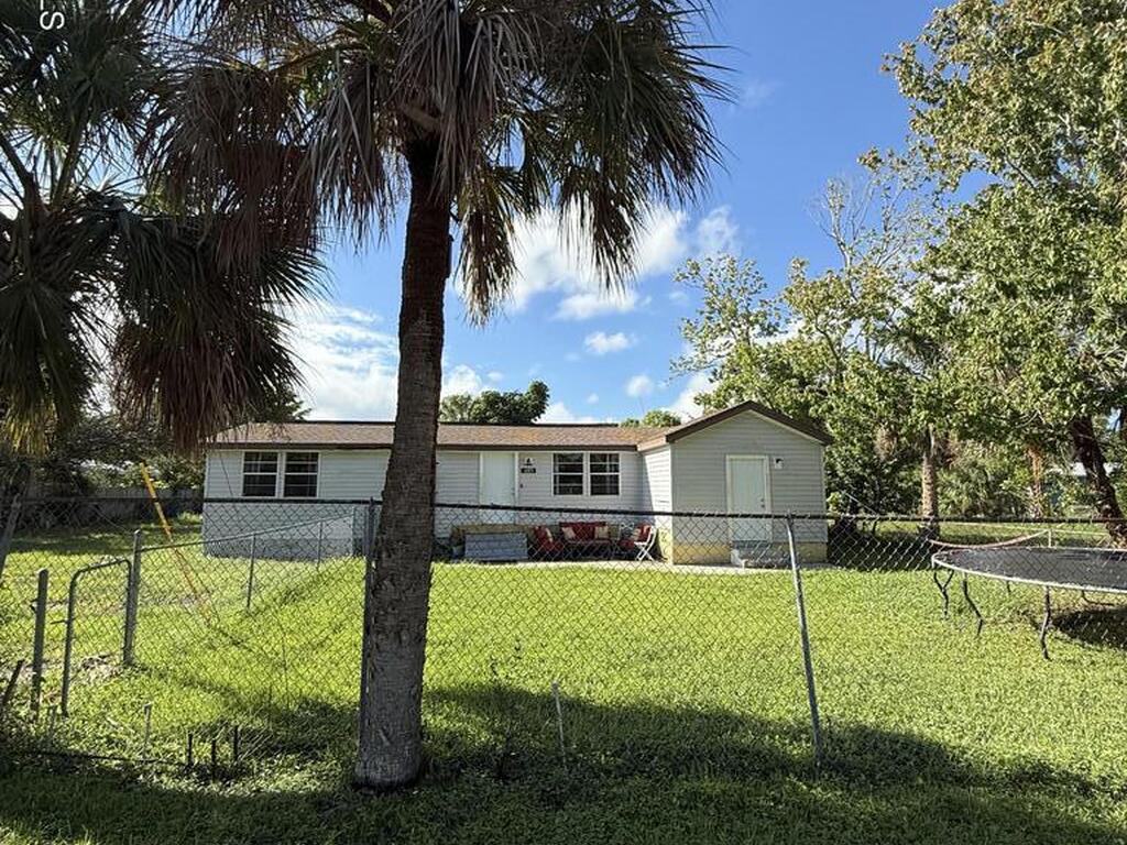 1685 Savana Drive, Merritt Island, FL 32952