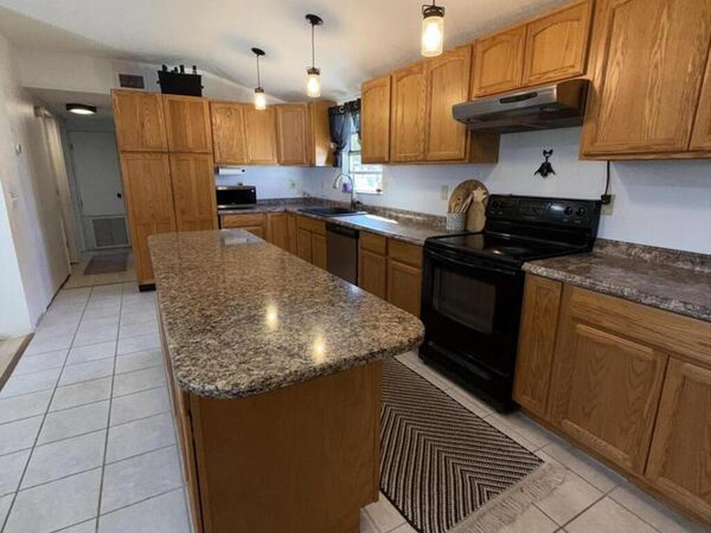 1685 Savana Drive, Merritt Island, FL 32952