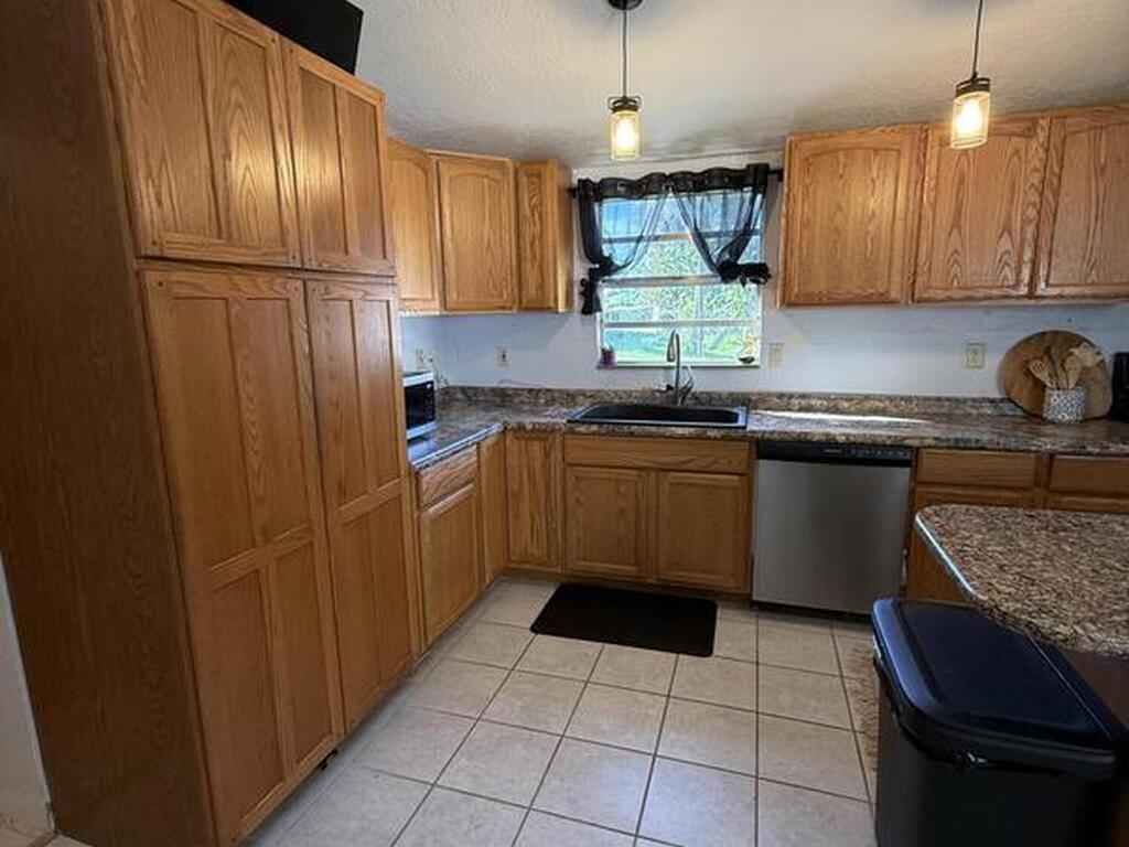 1685 Savana Drive, Merritt Island, FL 32952