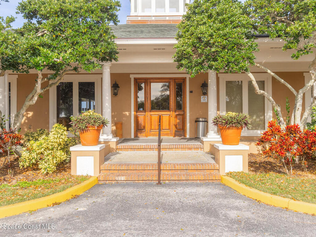 881 Glen Abbey Way, Melbourne, FL 32940