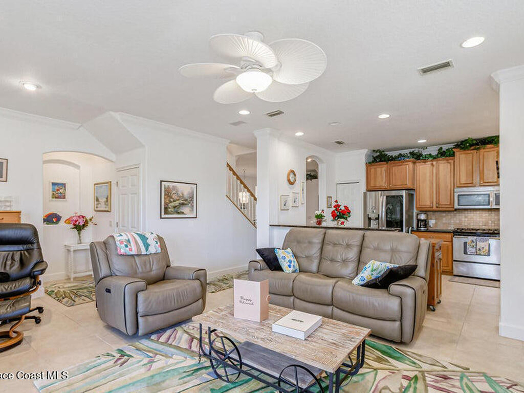 881 Glen Abbey Way, Melbourne, FL 32940