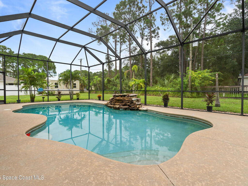185 Dandridge Avenue, Palm Bay, FL 32907