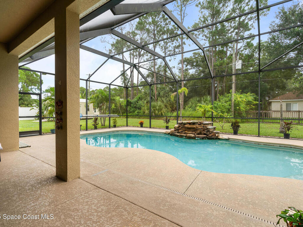 185 Dandridge Avenue, Palm Bay, FL 32907