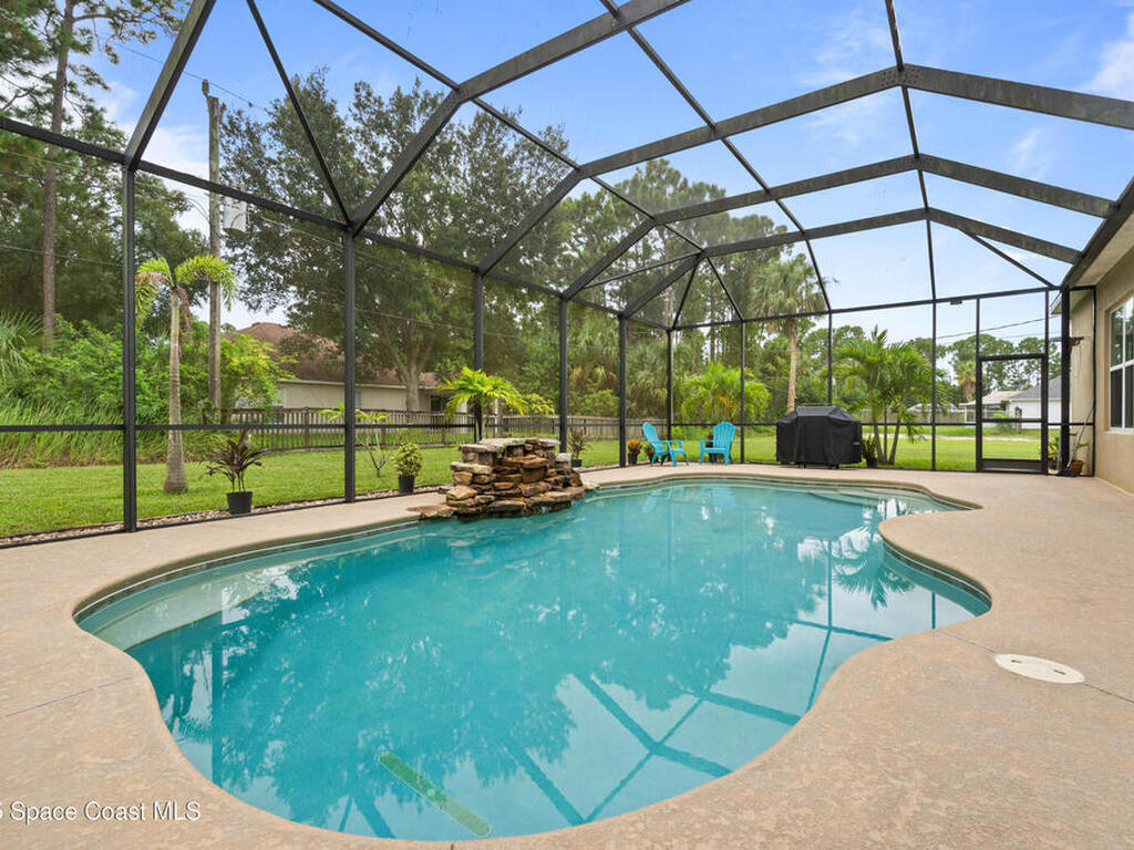 185 Dandridge Avenue, Palm Bay, FL 32907