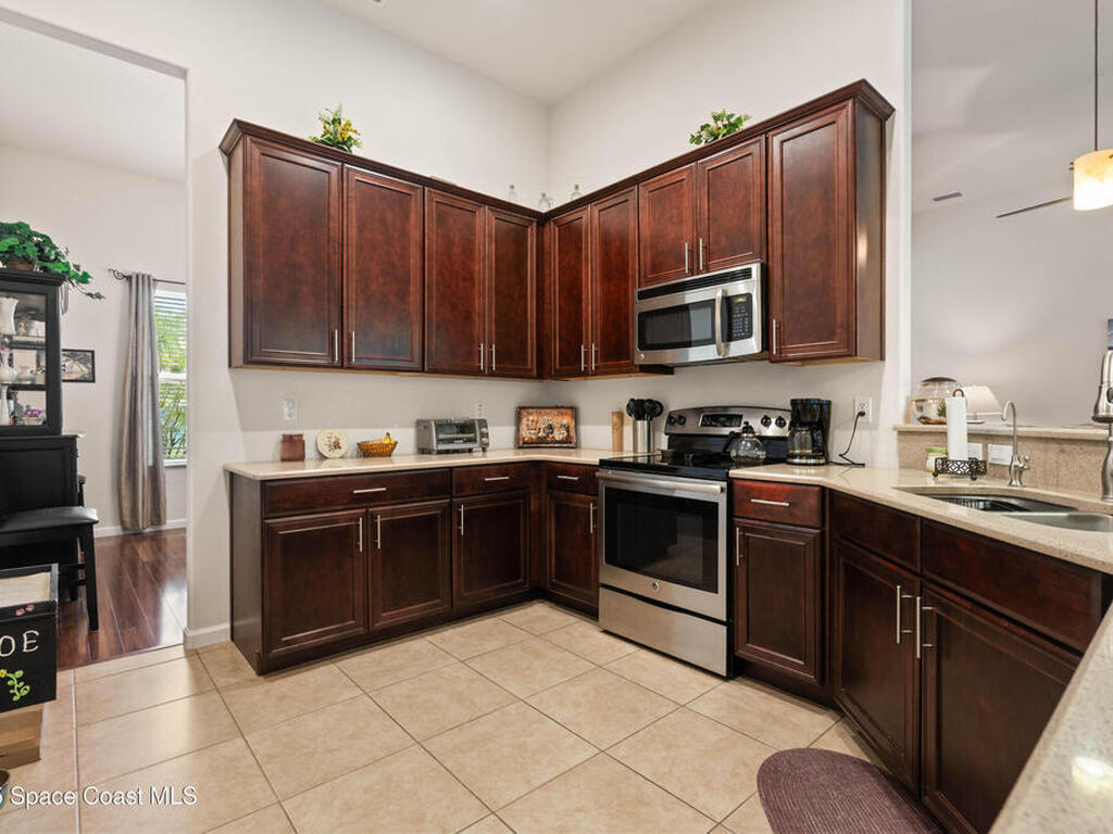 185 Dandridge Avenue, Palm Bay, FL 32907