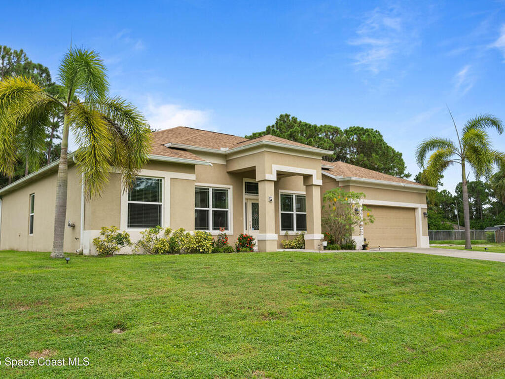 185 Dandridge Avenue, Palm Bay, FL 32907