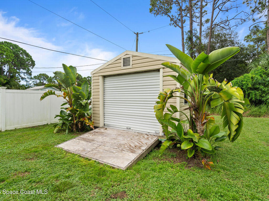 185 Dandridge Avenue, Palm Bay, FL 32907