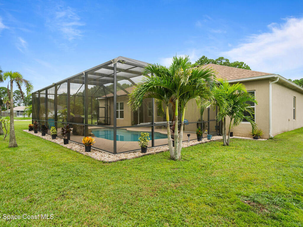 185 Dandridge Avenue, Palm Bay, FL 32907