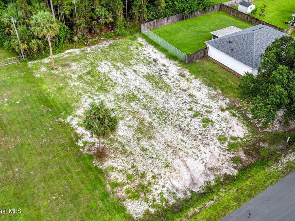 185 Dandridge Avenue, Palm Bay, FL 32907
