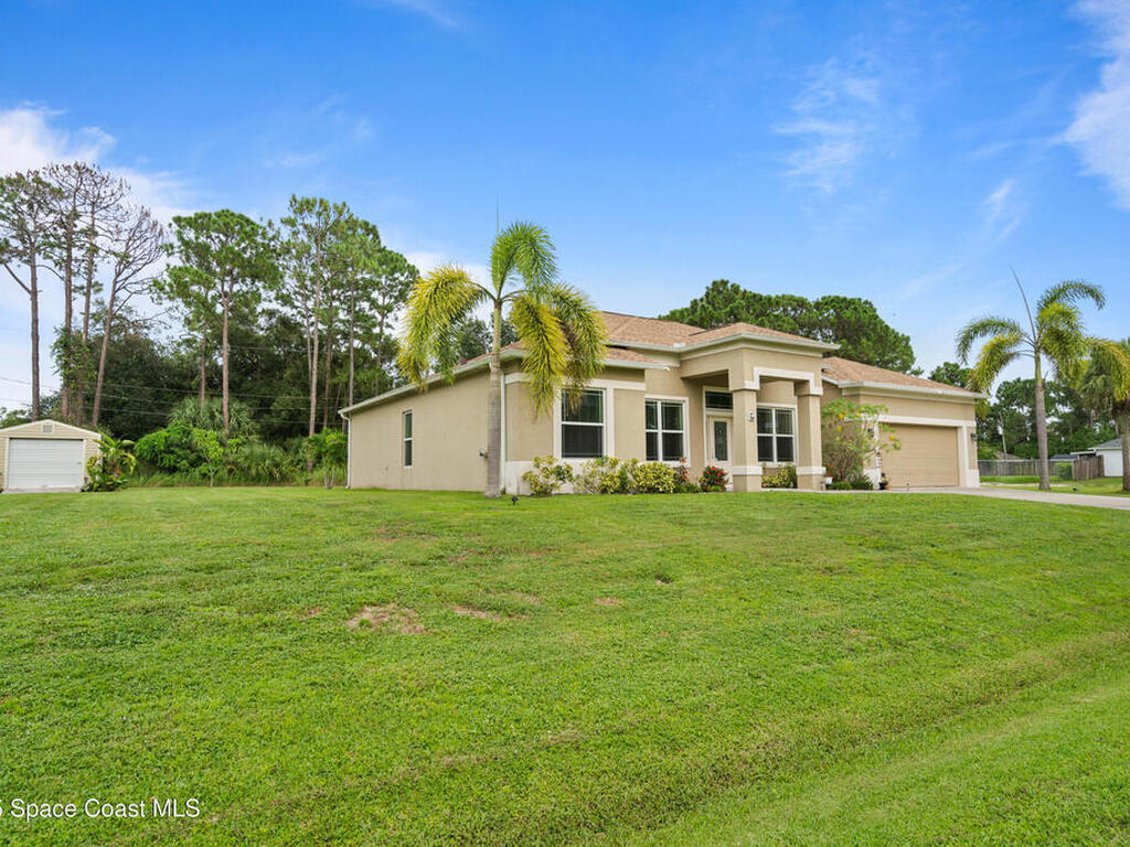 185 Dandridge Avenue, Palm Bay, FL 32907