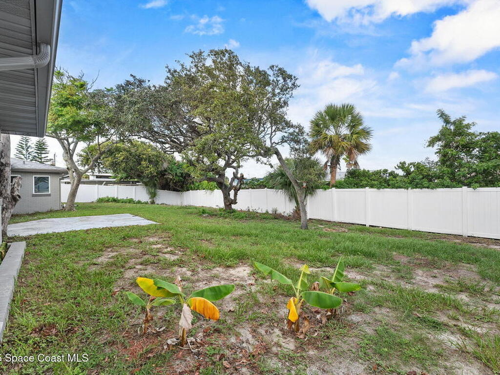 2203 S Peninsula Drive, Daytona Beach, FL 32118