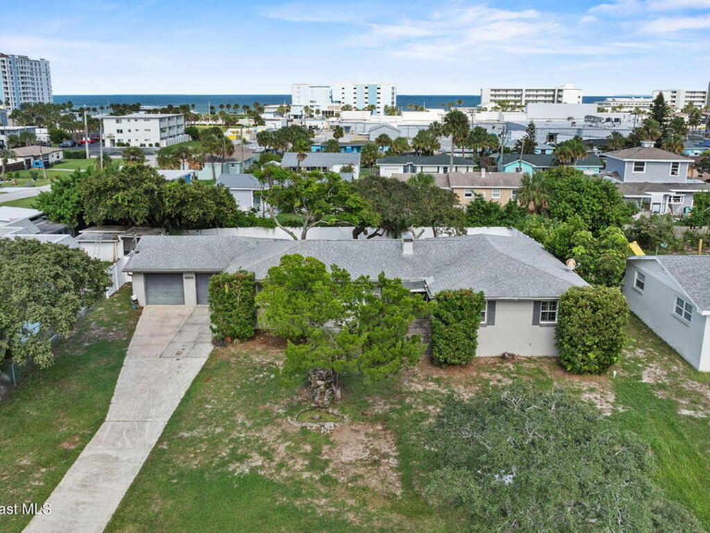 2203 S Peninsula Drive, Daytona Beach, FL 32118