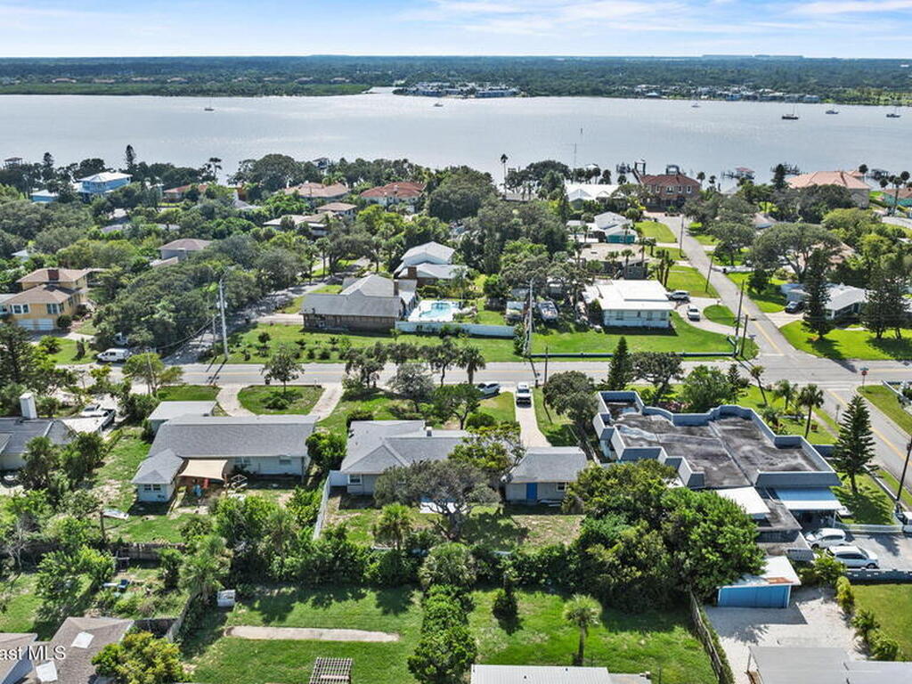 2203 S Peninsula Drive, Daytona Beach, FL 32118