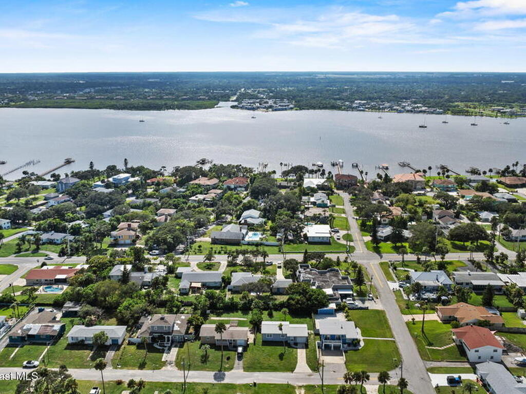 2203 S Peninsula Drive, Daytona Beach, FL 32118