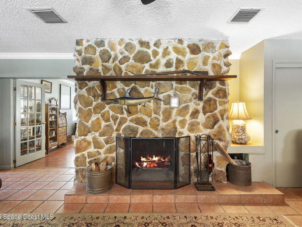 103 E Avenue A, Melbourne, FL 32901