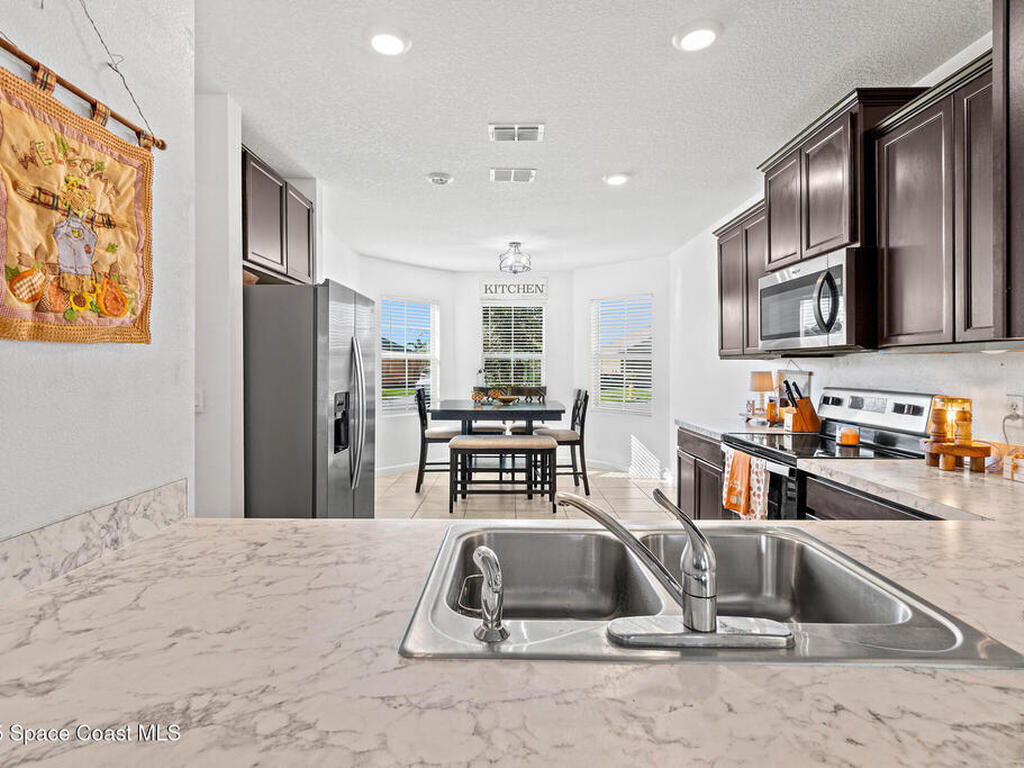 3259 Burrowing Owl Drive, Mims, FL 32754