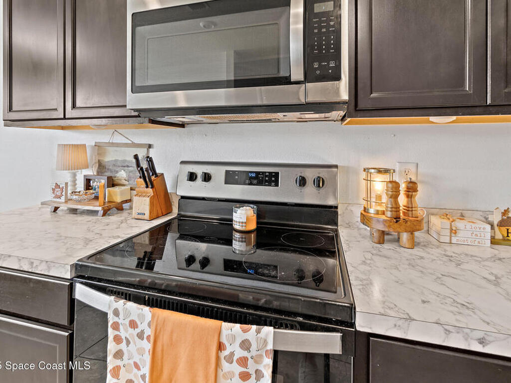 3259 Burrowing Owl Drive, Mims, FL 32754