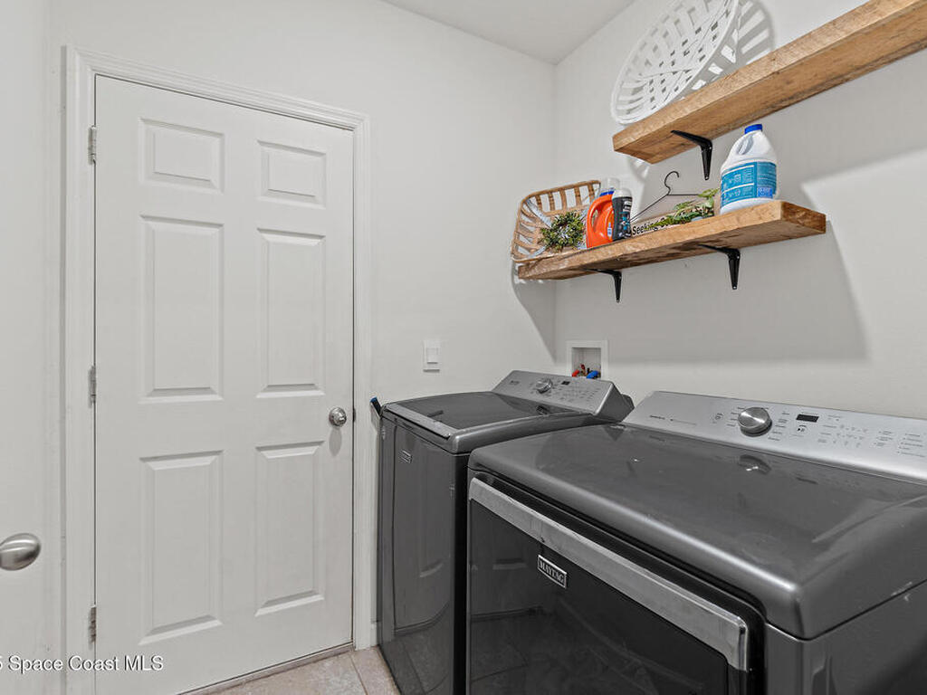 3259 Burrowing Owl Drive, Mims, FL 32754