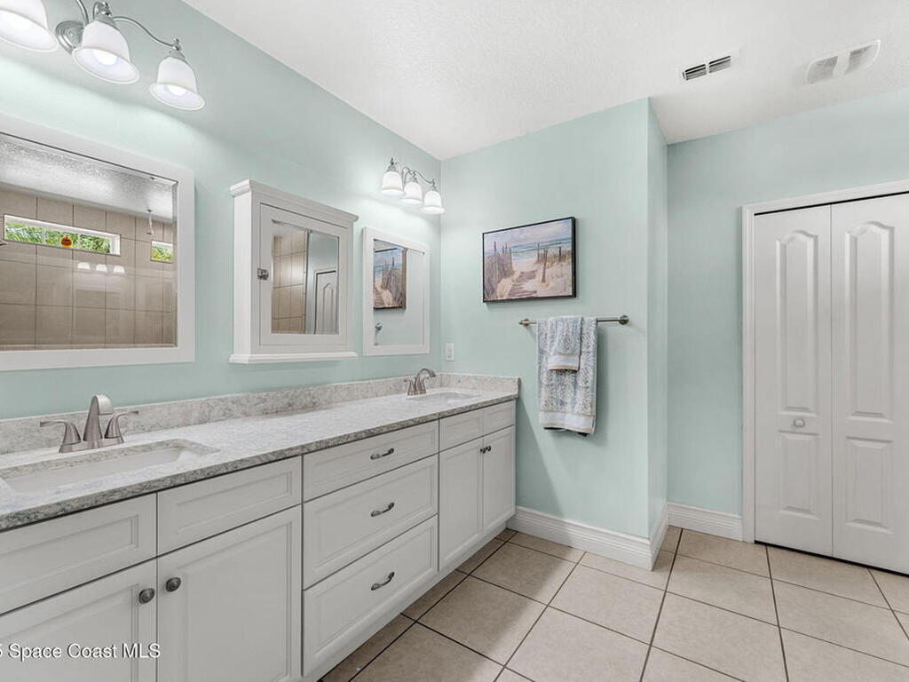 4009 Gardenwood Circle, Grant, FL 32949